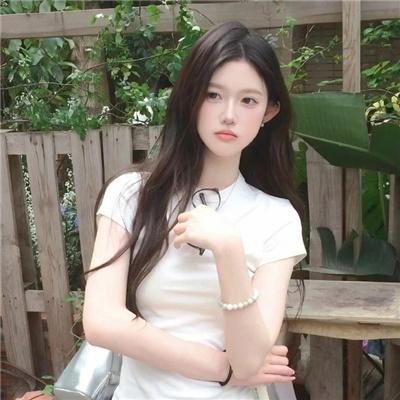 轻拍翻转小魔女 封面