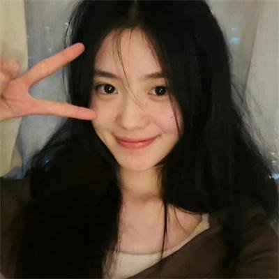 一个女学生的日记 封面